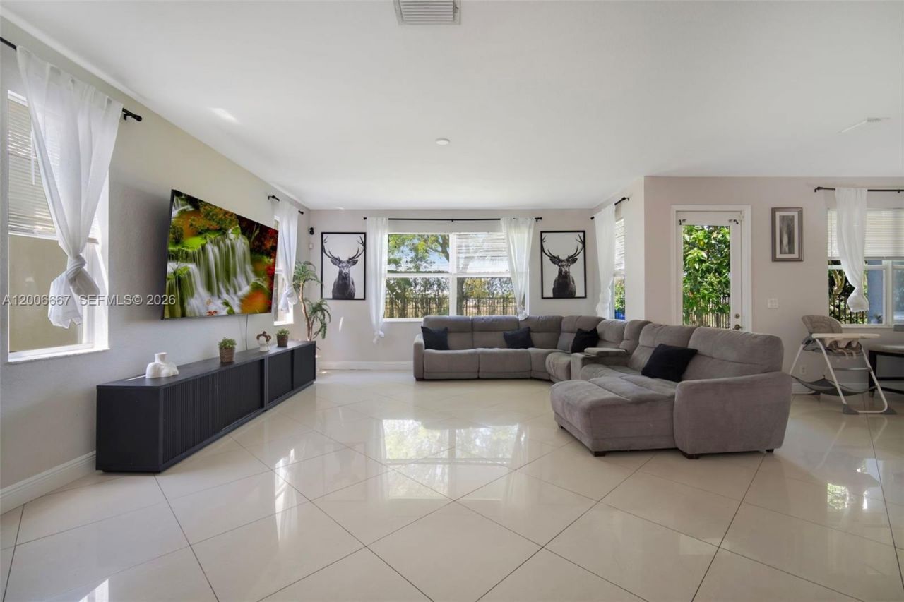 1225 Rosegate Blvd , Riviera Beach, FL 33404 Photo