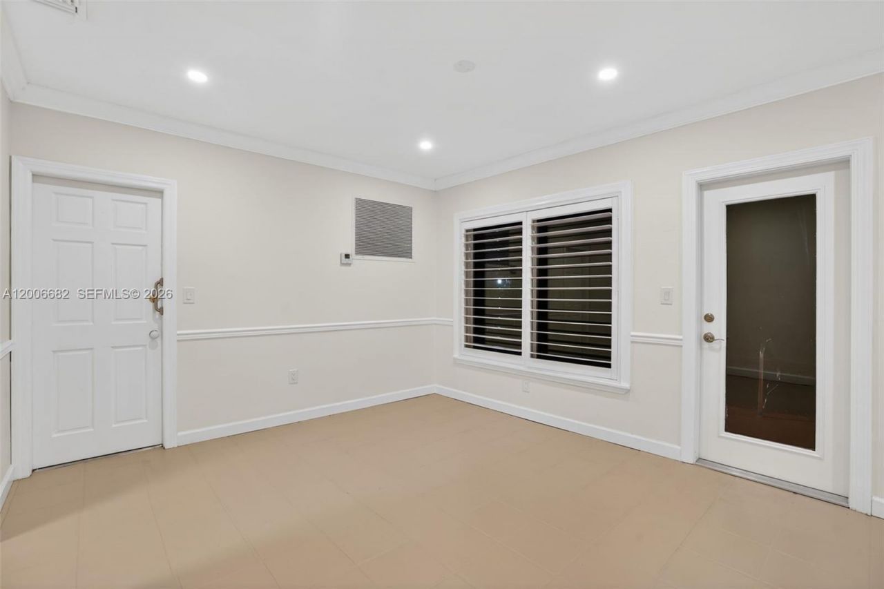 1435 Blue Rd, Coral Gables, FL 33146 Photo