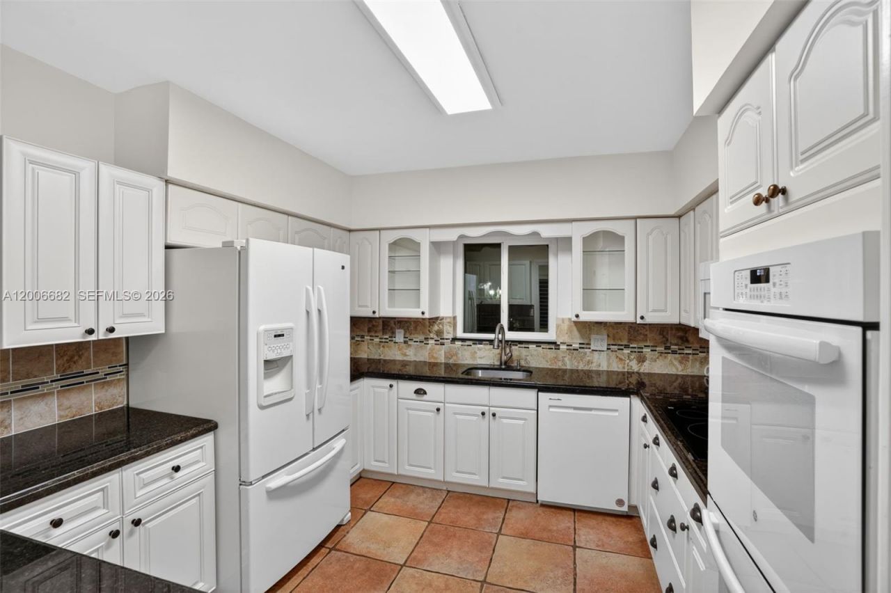 1435 Blue Rd, Coral Gables, FL 33146 Photo