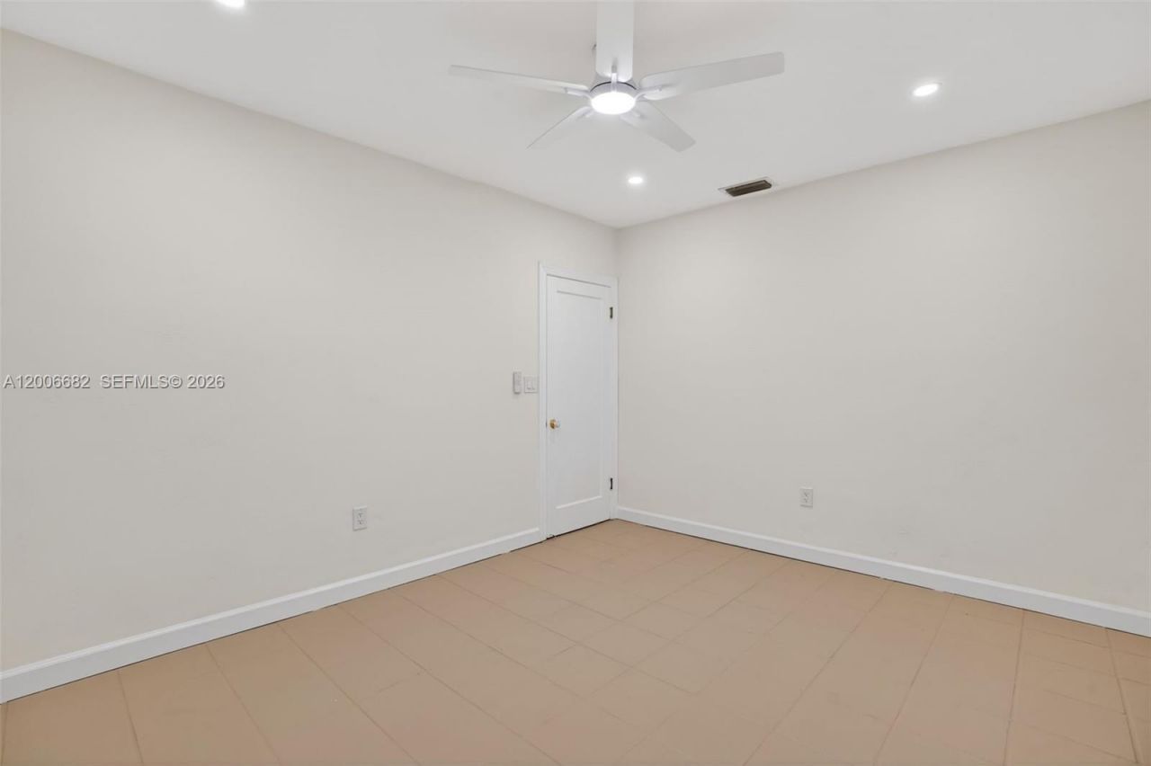 1435 Blue Rd, Coral Gables, FL 33146 Photo