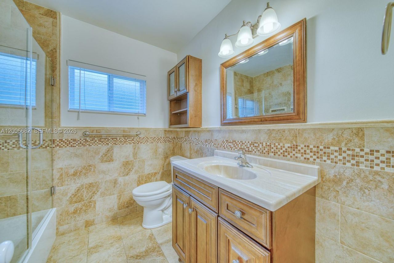 1435 Blue Rd , Coral Gables, FL 33146 Photo