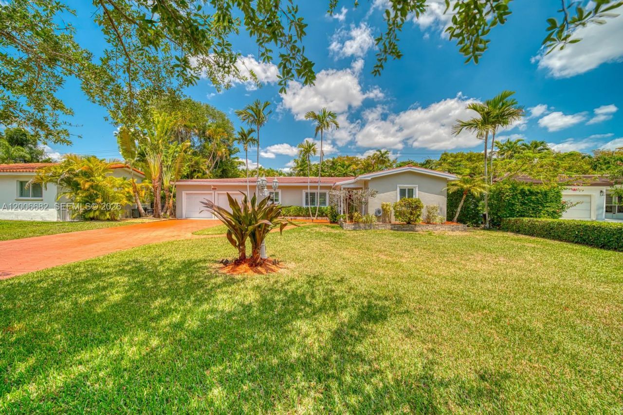 1435 Blue Rd , Coral Gables, FL 33146 Photo