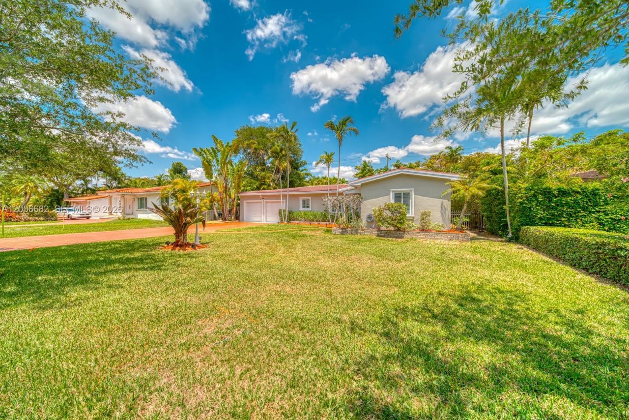 1435 Blue Rd , Coral Gables, FL 33146 Photo