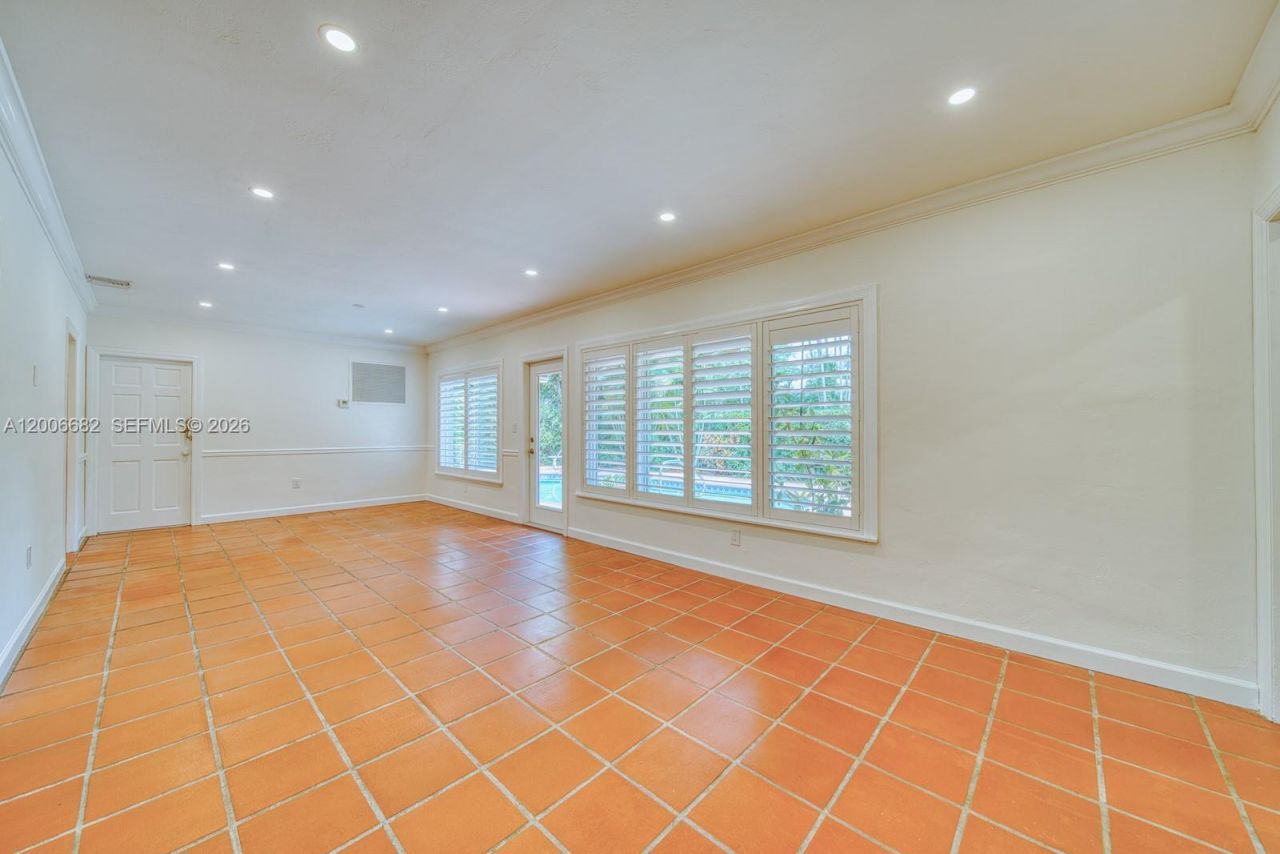 1435 Blue Rd , Coral Gables, FL 33146 Photo