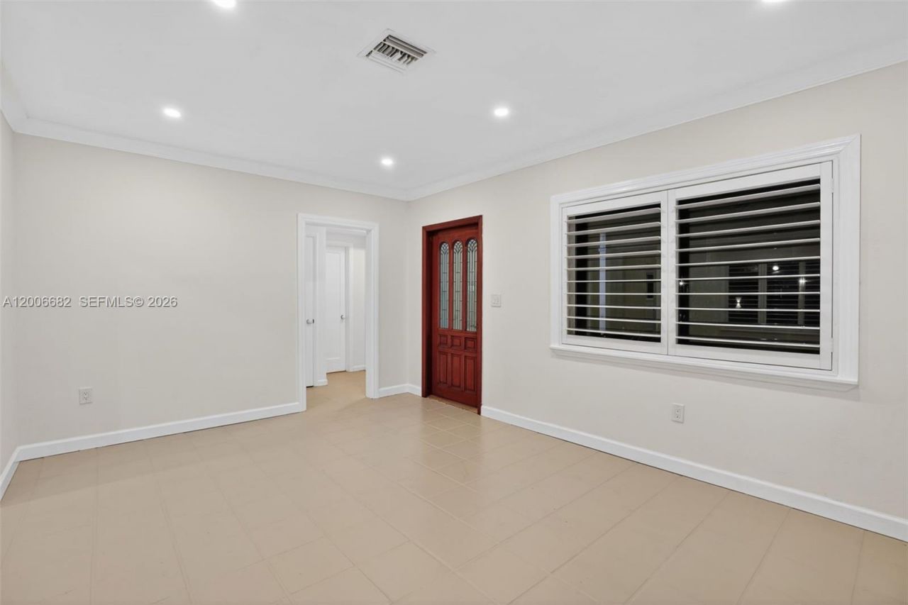 1435 Blue Rd, Coral Gables, FL 33146 Photo