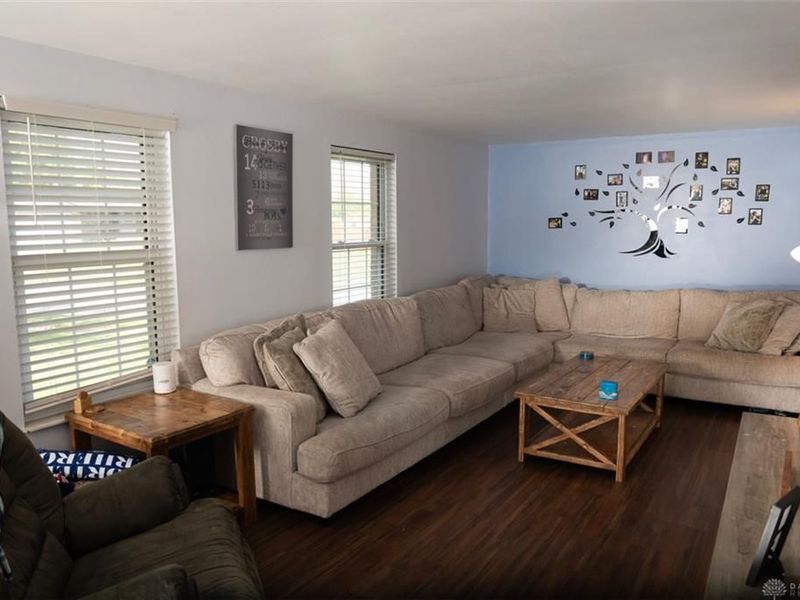 7620 Sheba Court, Huber Heights, OH 45424 Photo 4