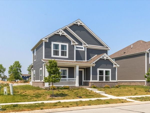 7228 Lockford Walk N, Avon, IN 46123