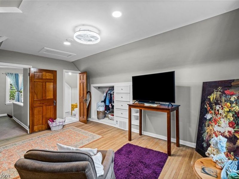 3389 W 132nd Street, Cleveland, OH 44111 Photo 18