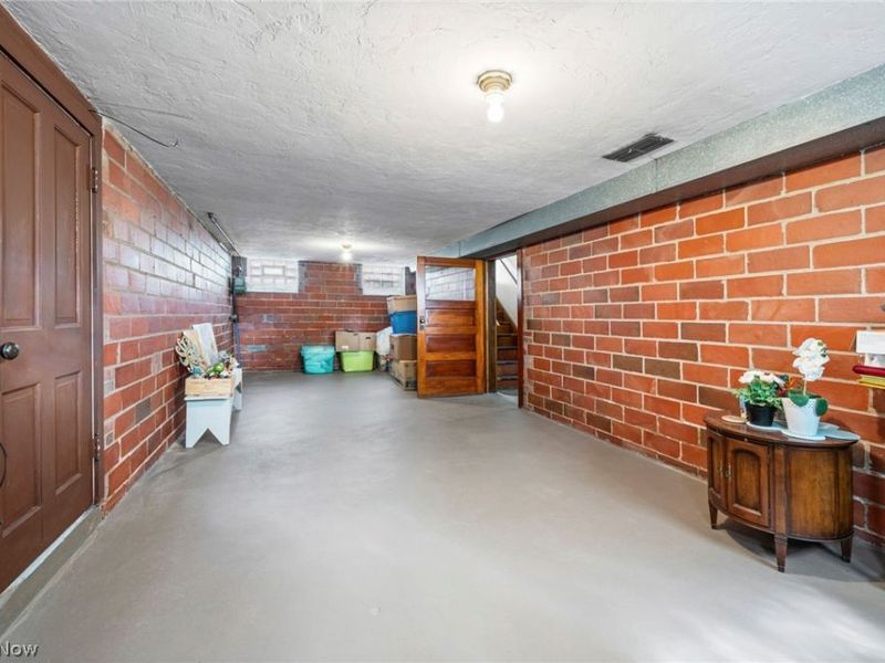 3389 W 132nd Street, Cleveland, OH 44111 Photo 24