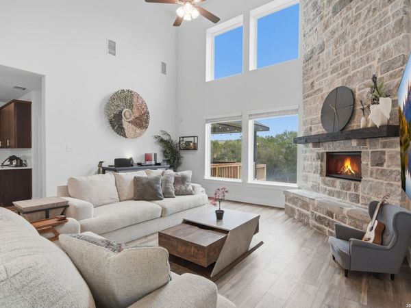25028 Las Pilas, San Antonio, TX 78261