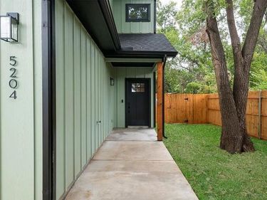 5204 Slate Street, Fort Worth, TX 76114