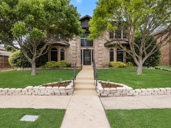 9209 Chimneywood Drive, Rowlett, TX 75089