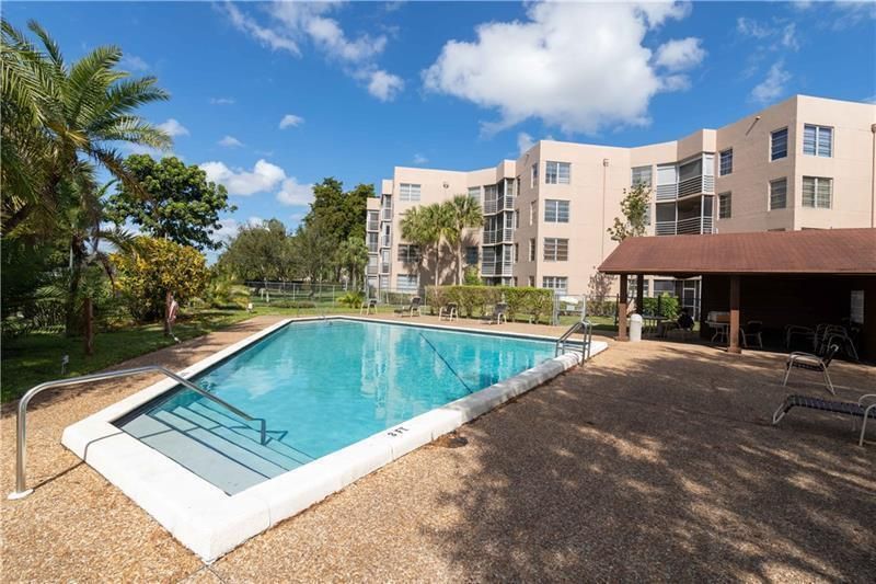 1811 Sabal Palm Drive, Unit 304, Davie, FL 33324 Photo