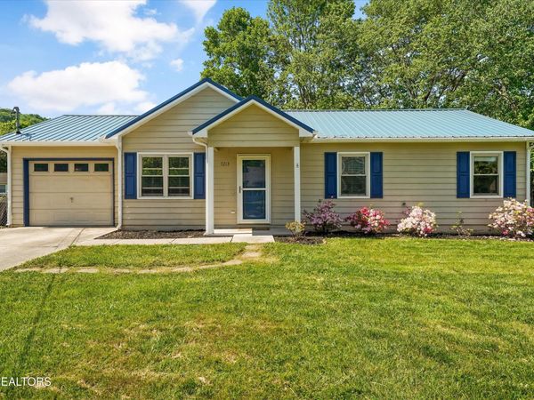 7213 Ashford Glen Drive, Knoxville, TN 37918