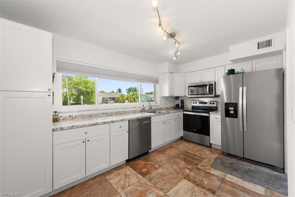 190 Brooks Rd, North Fort Myers, FL 33917 Photo