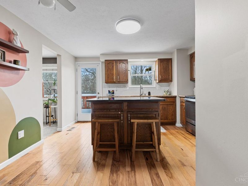 2042 Stratford Court, Loveland, OH 45140 Photo 11