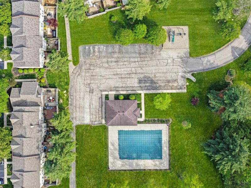 2042 Stratford Court, Loveland, OH 45140 Photo 48