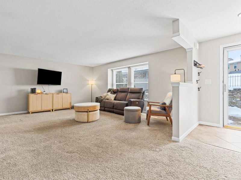 2042 Stratford Court, Loveland, OH 45140 Photo 7