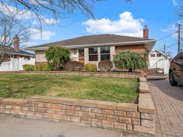 471 Parker Avenue, Levittown, NY 11756