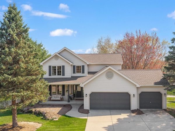 625 Bascom Hill Drive, Baraboo, WI 53913