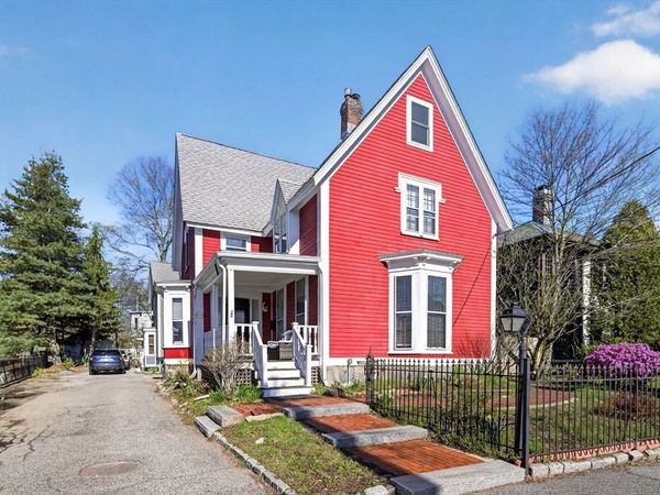 171A Lowell Ave, Unit A, Newton, MA 02460