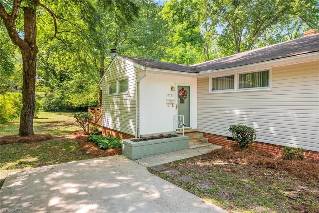 2523 Overbrook Drive, Greensboro, NC 27408 Main Photo