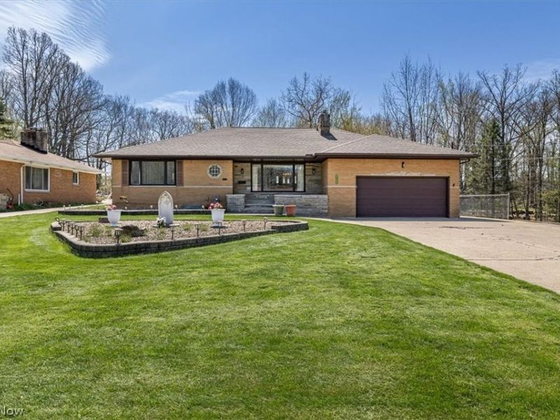 5855 W Ridgewood Drive , Parma, OH 44129 Photo 1