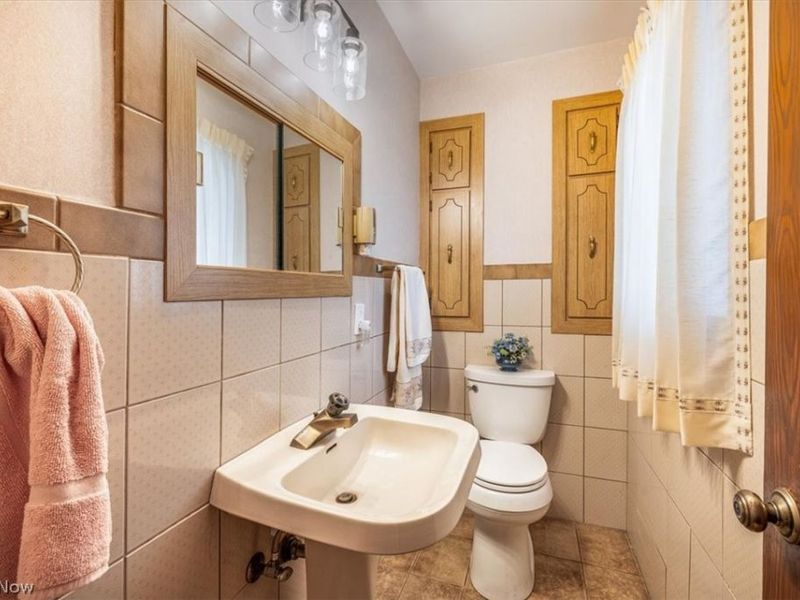 5855 W Ridgewood Drive , Parma, OH 44129 Photo 13