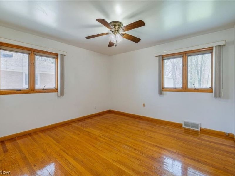 5855 W Ridgewood Drive , Parma, OH 44129 Photo 15