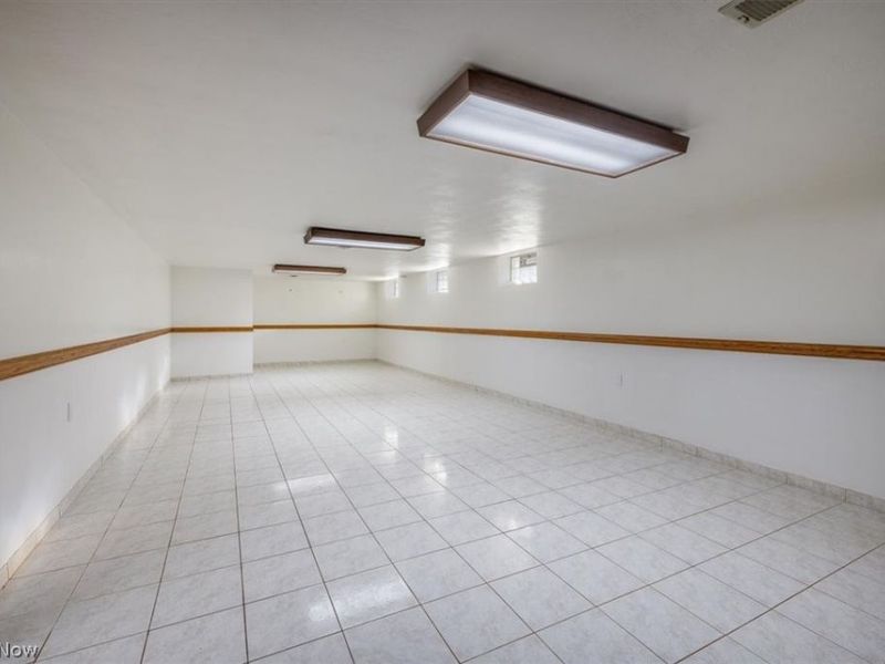 5855 W Ridgewood Drive , Parma, OH 44129 Photo 19