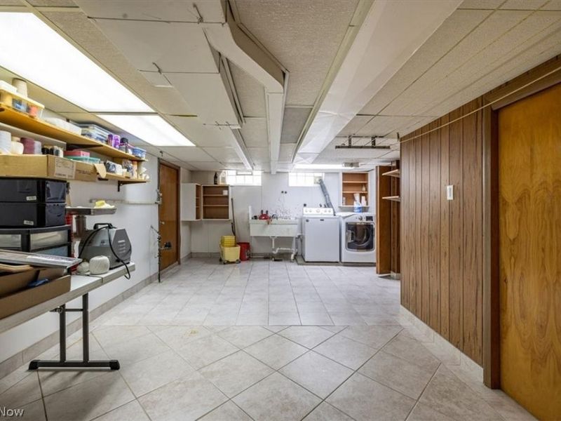 5855 W Ridgewood Drive , Parma, OH 44129 Photo 22