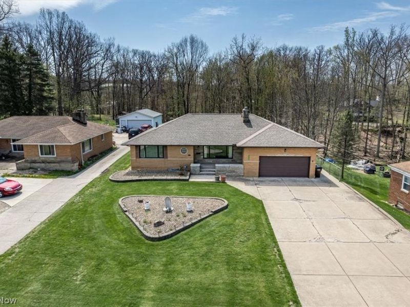 5855 W Ridgewood Drive , Parma, OH 44129 Photo 35