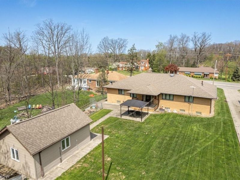 5855 W Ridgewood Drive , Parma, OH 44129 Photo 36