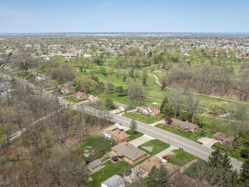 5855 W Ridgewood Drive , Parma, OH 44129 Photo 38