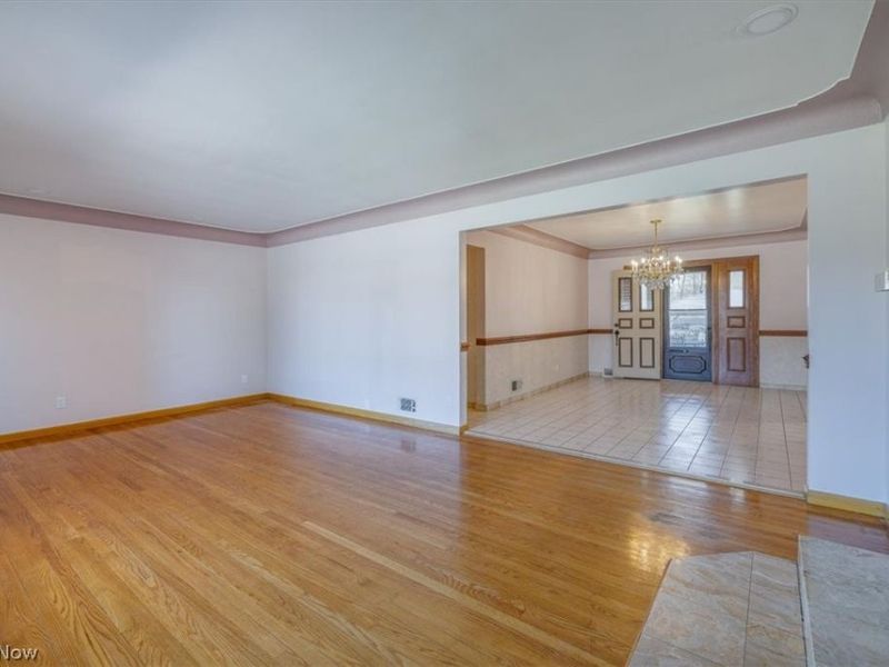 5855 W Ridgewood Drive , Parma, OH 44129 Photo 7