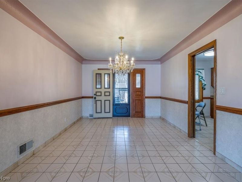 5855 W Ridgewood Drive , Parma, OH 44129 Photo 8