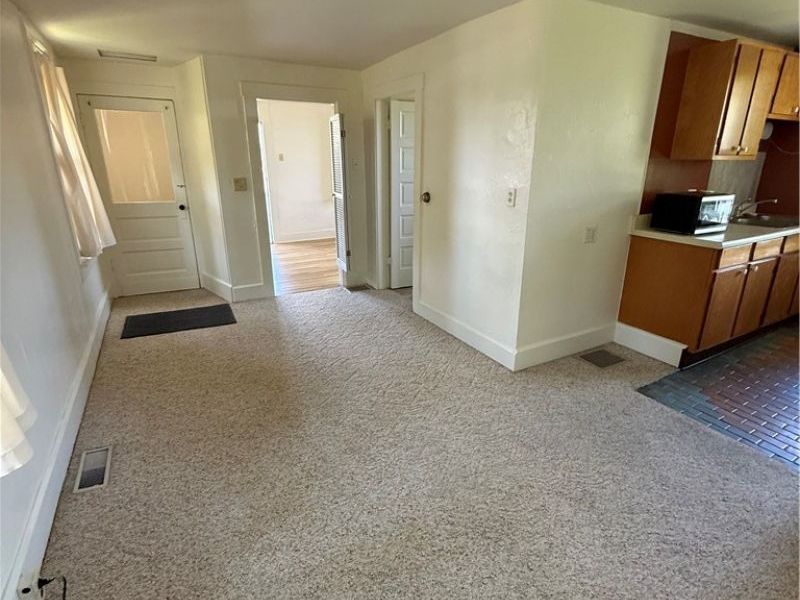 809 Shinnick Street , Zanesville, OH 43701 Photo 4