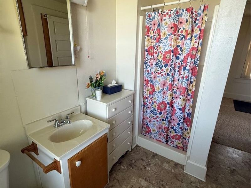 809 Shinnick Street , Zanesville, OH 43701 Photo 9