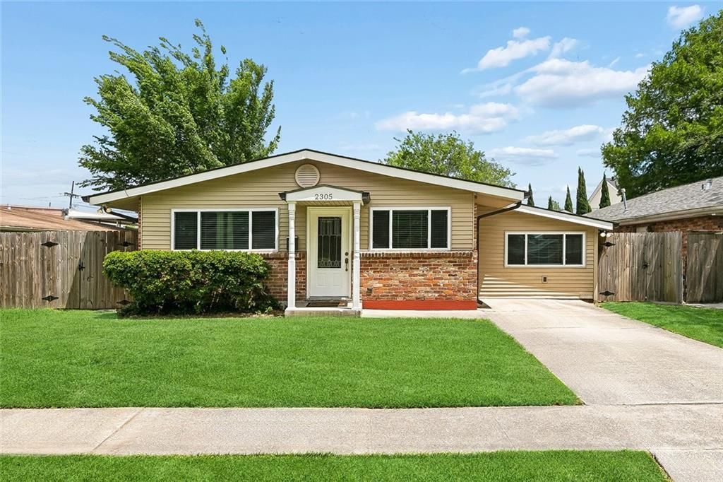 2305 GENERES Drive, Harahan, LA 70123