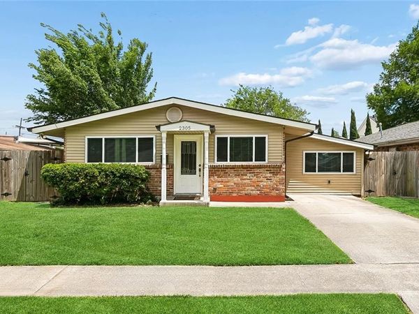 2305 GENERES Drive, Harahan, LA 70123