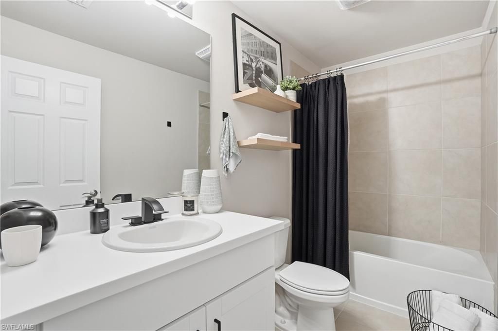 15453 Wildflower Cir, Naples, FL 34119 Photo