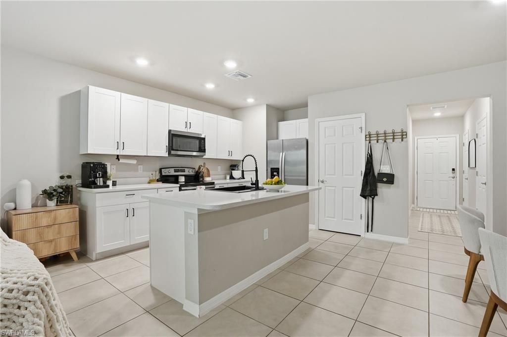 15453 Wildflower Cir, Naples, FL 34119 Photo