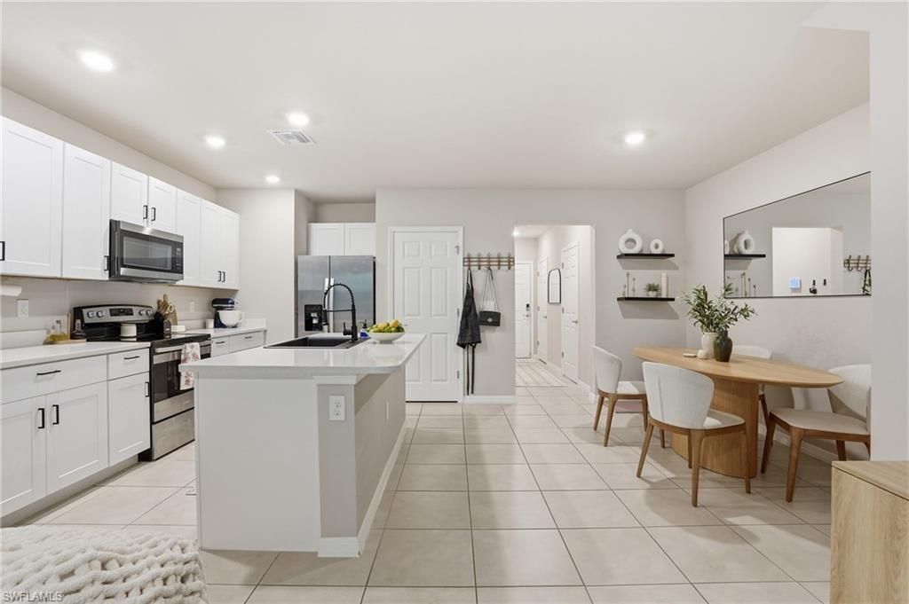 15453 Wildflower Cir, Naples, FL 34119 Photo