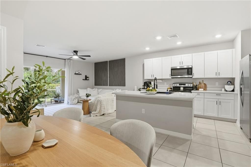 15453 Wildflower Cir, Naples, FL 34119 Photo