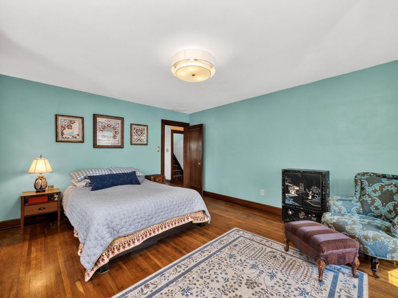 140 S Cassingham Road, Columbus, OH 43209 Photo 25