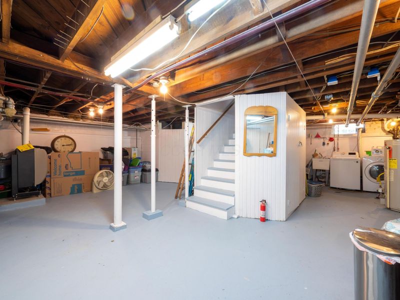 140 S Cassingham Road, Columbus, OH 43209 Photo 36