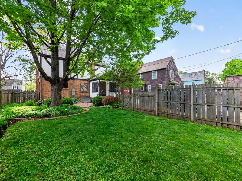 140 S Cassingham Road, Columbus, OH 43209 Photo 46