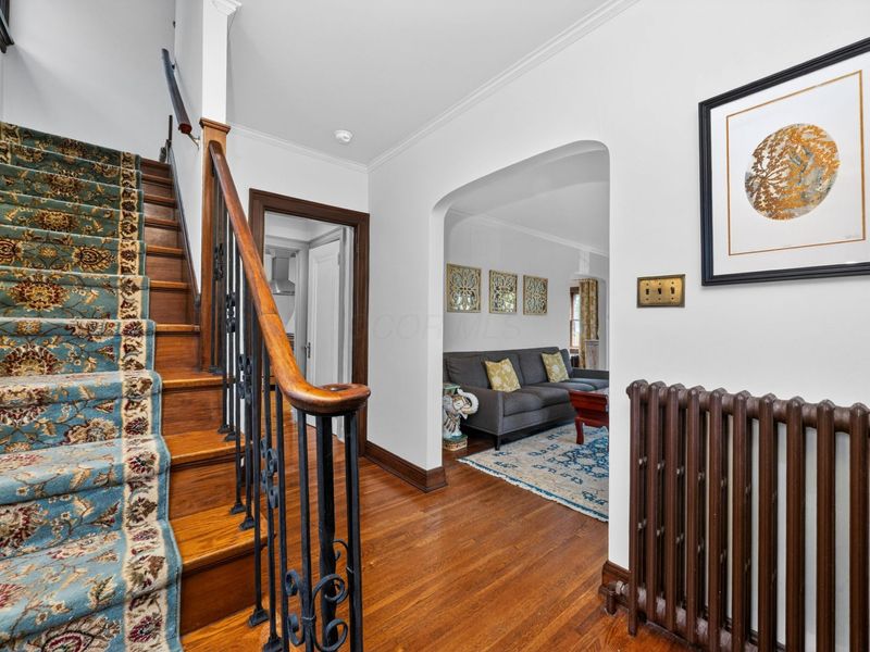 140 S Cassingham Road, Columbus, OH 43209 Photo 6