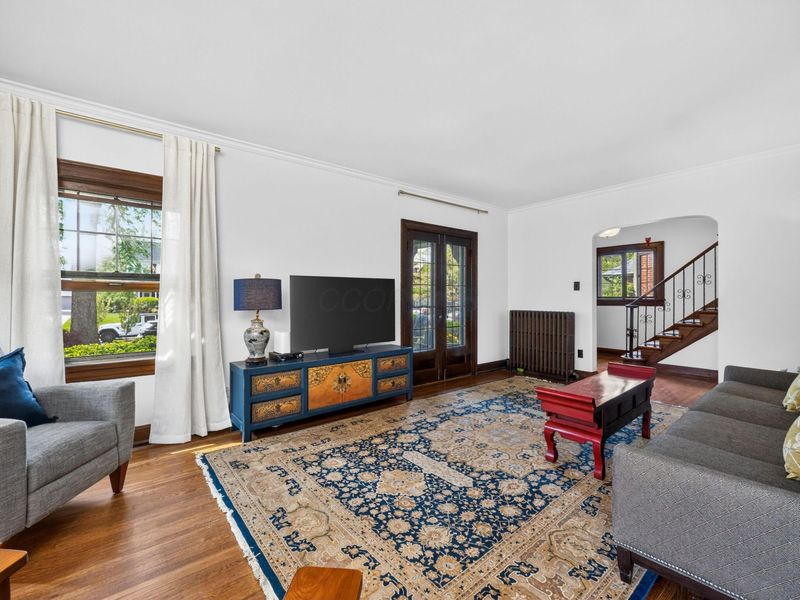 140 S Cassingham Road, Columbus, OH 43209 Photo 8