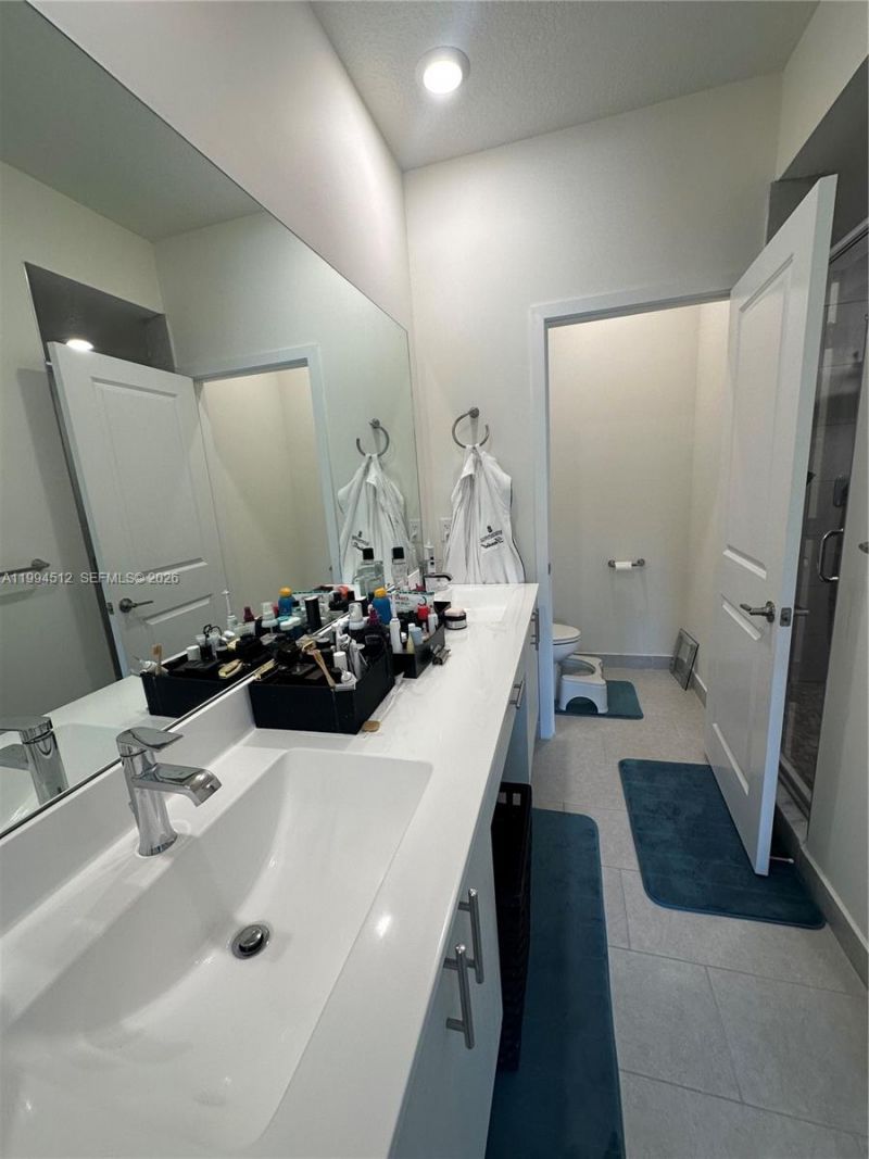 8001 NW 41st St, Unit F-113, Doral, FL 33166 Photo